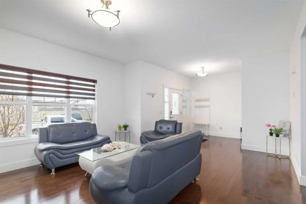 110 Merganser Crescent