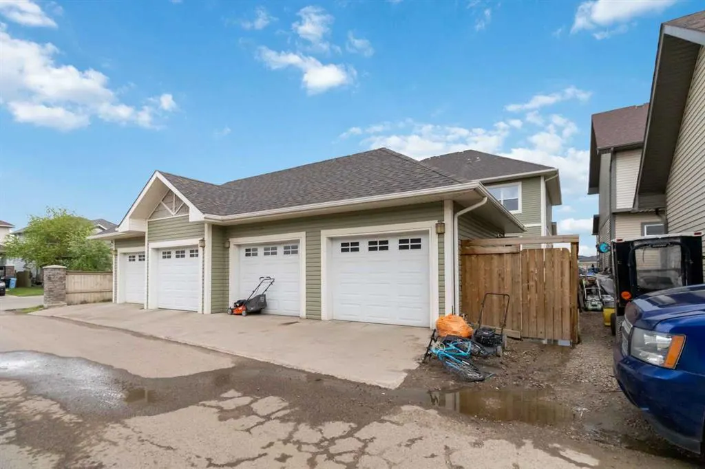 110 Merganser Crescent