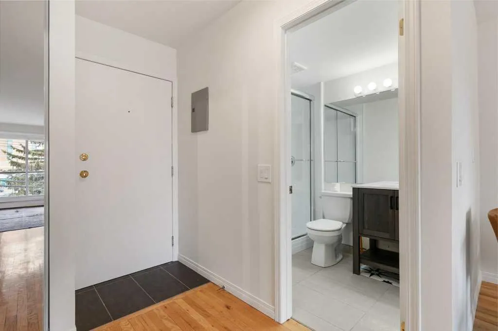 210 25 Avenue SW, #10