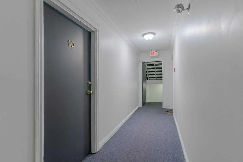 210 25 Avenue SW, #10