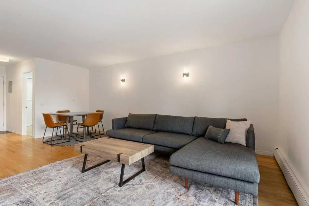 210 25 Avenue SW, #10