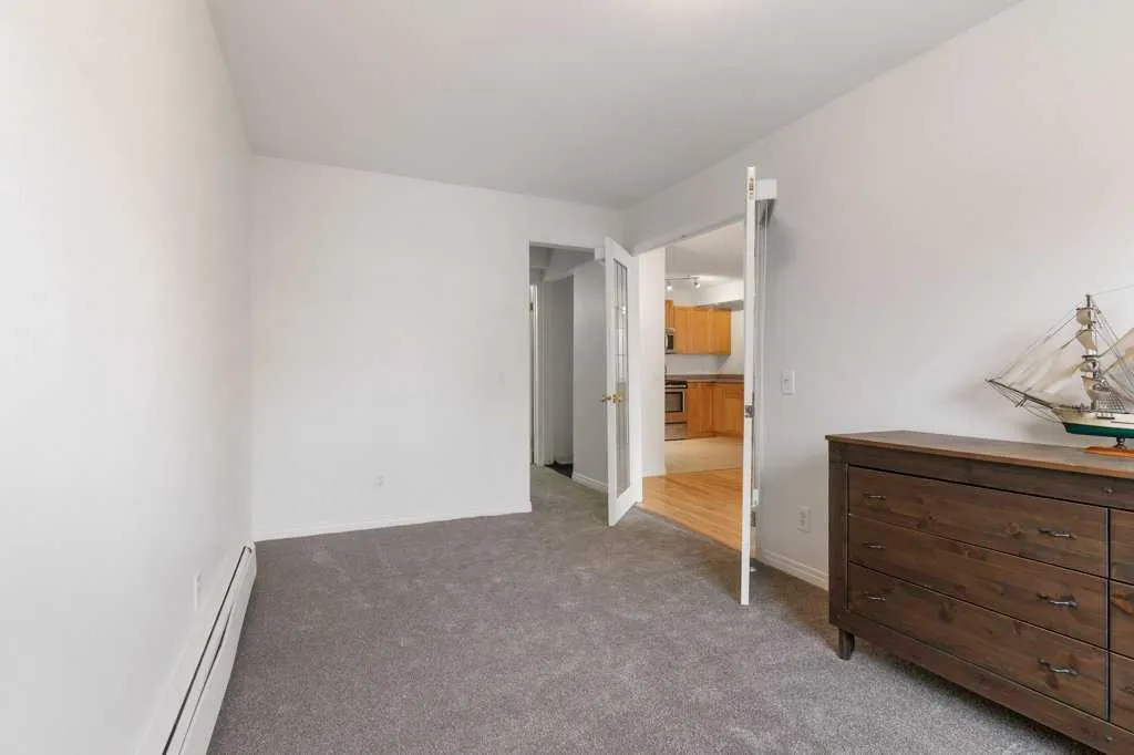 210 25 Avenue SW, #10