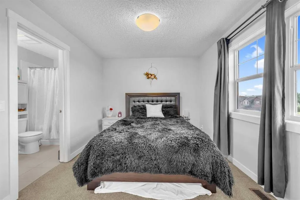 1225 Kings Heights SE, #504