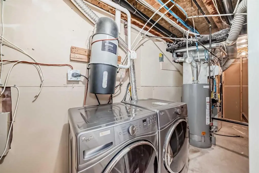 40 Martha's Meadow Place NE