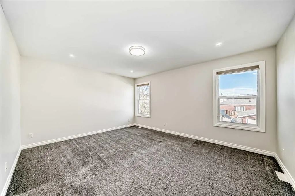 40 Martha's Meadow Place NE