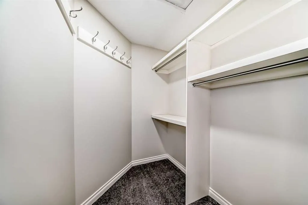 40 Martha's Meadow Place NE