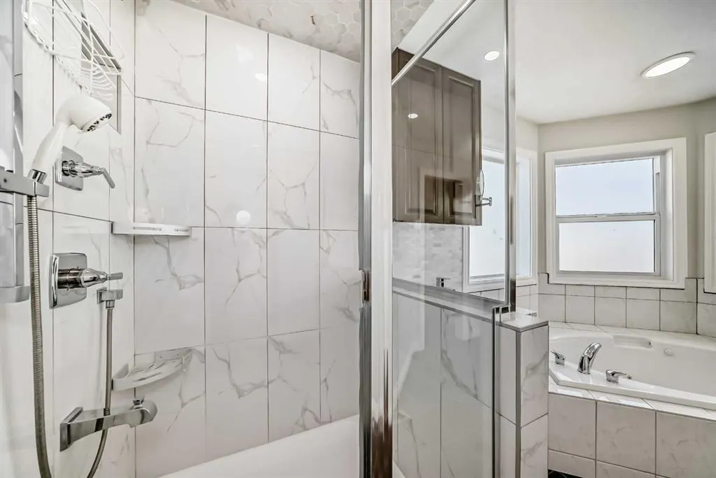 40 Martha's Meadow Place NE