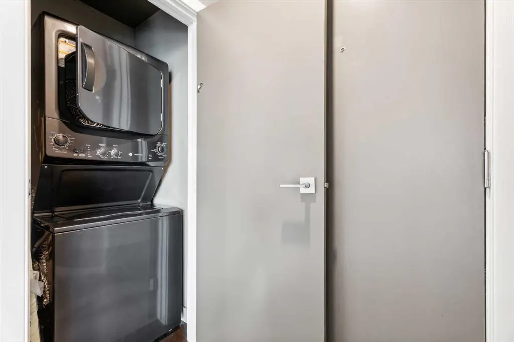 220 12 Avenue SE, #501