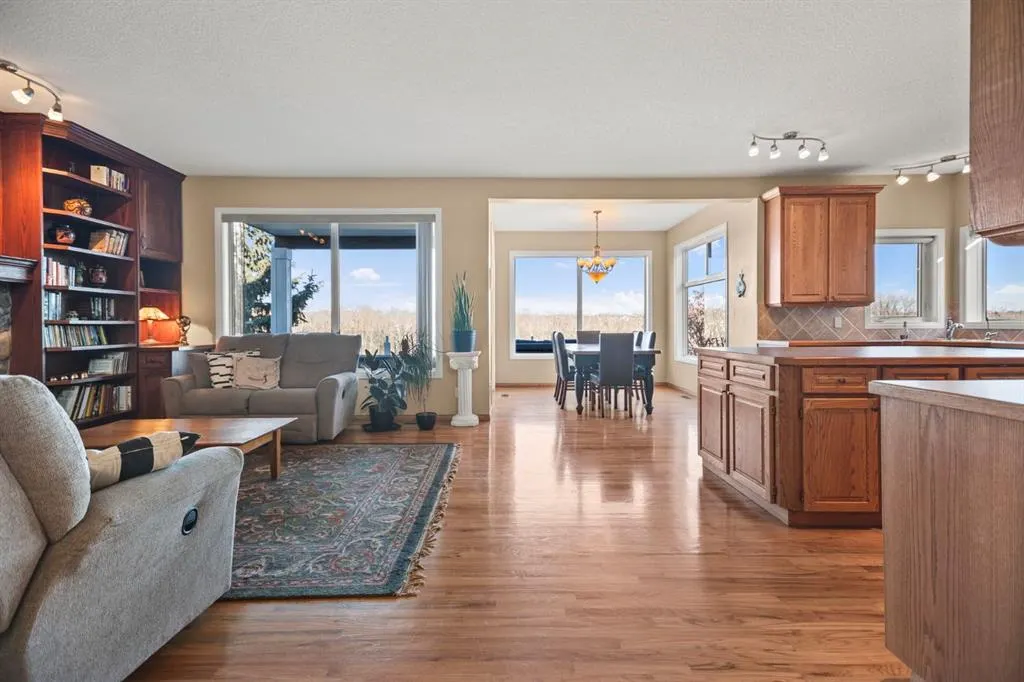 50 Sheep River Crescent