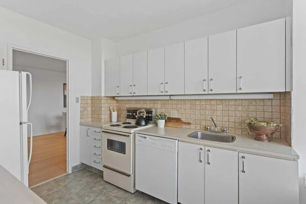 3204 Rideau Place SW, #708