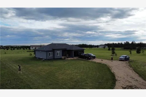 1049 Alberta Avenue, #11