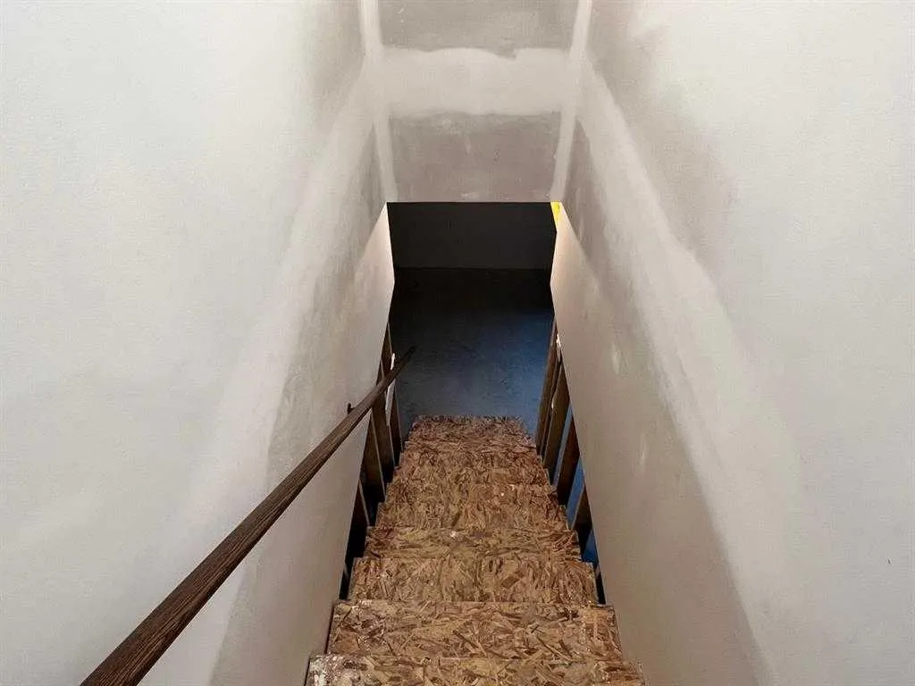 1049 Alberta Avenue, #11