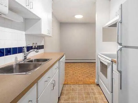 315 Heritage Drive SE, #211