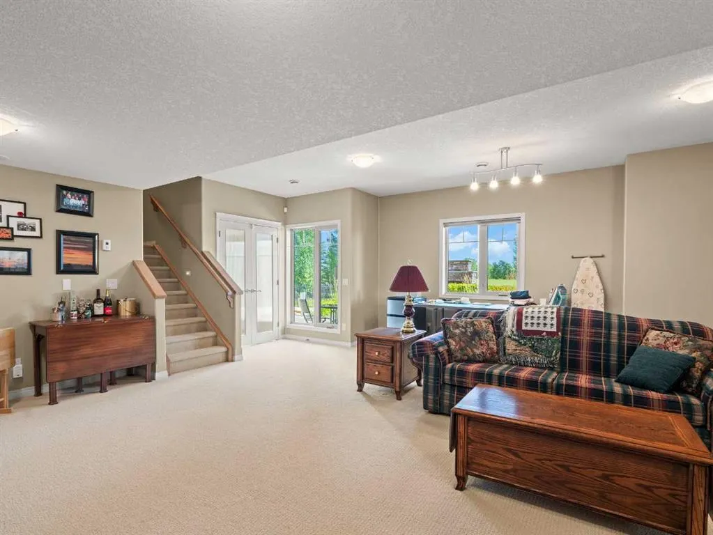 18 Sunset Ridge Drive