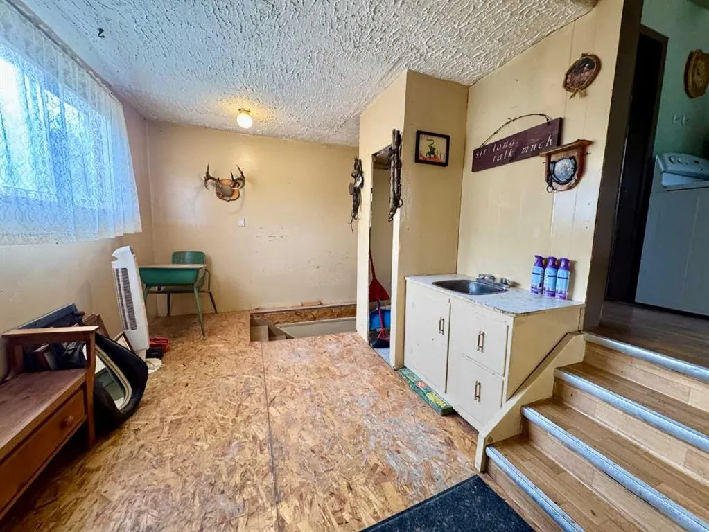 375053A Range Road 5-5