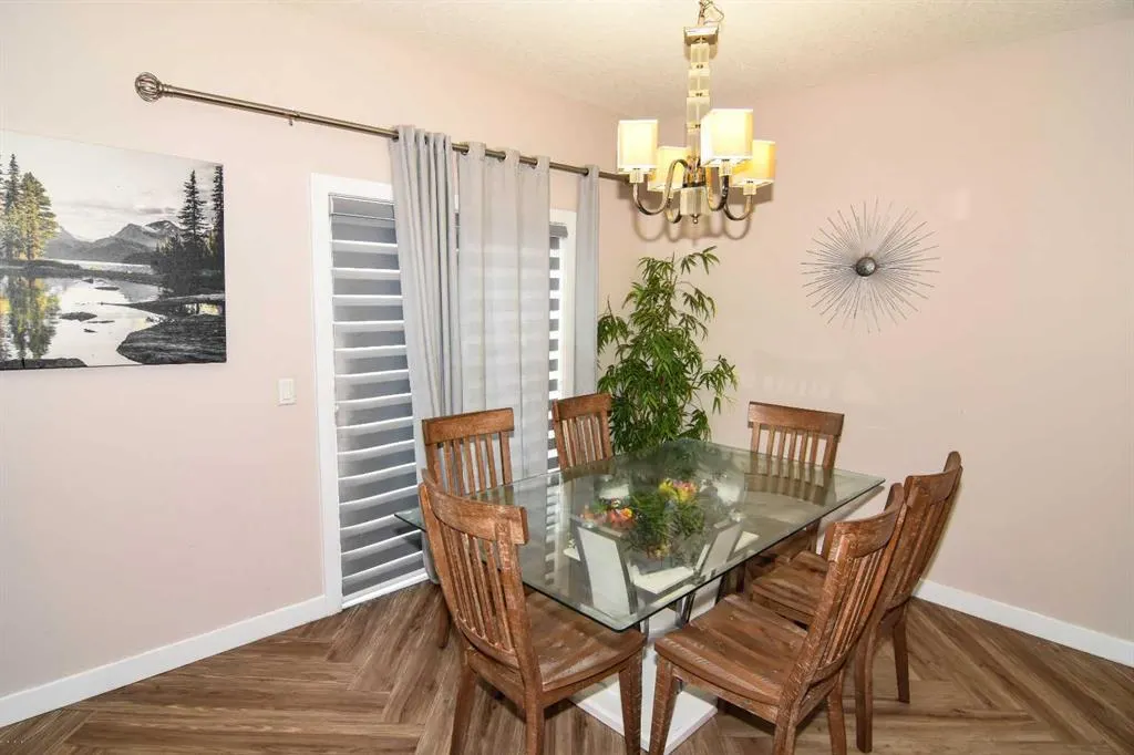 320 Nolancrest Circle NW