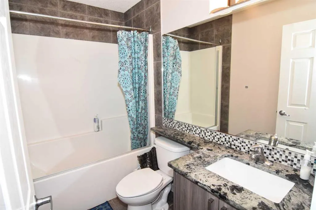 320 Nolancrest Circle NW