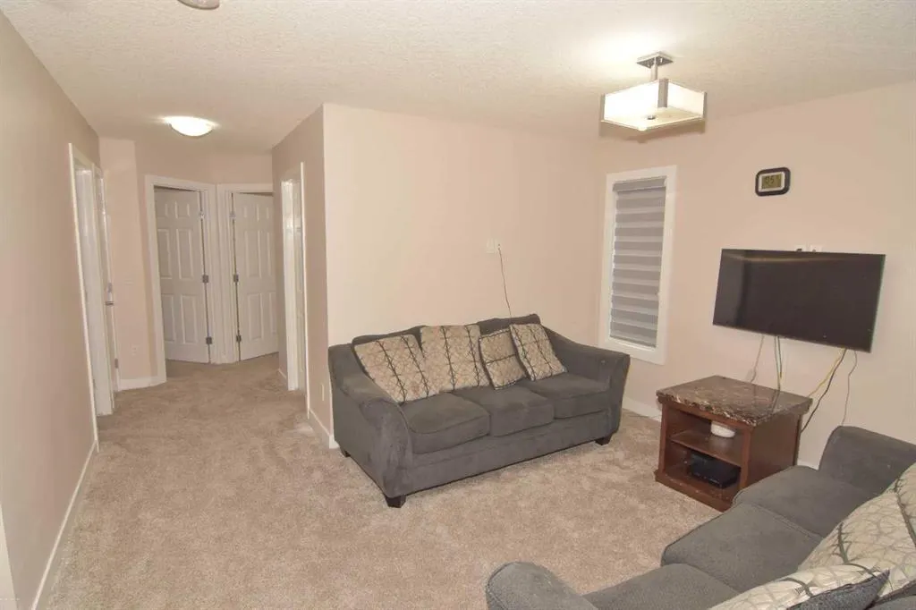 320 Nolancrest Circle NW