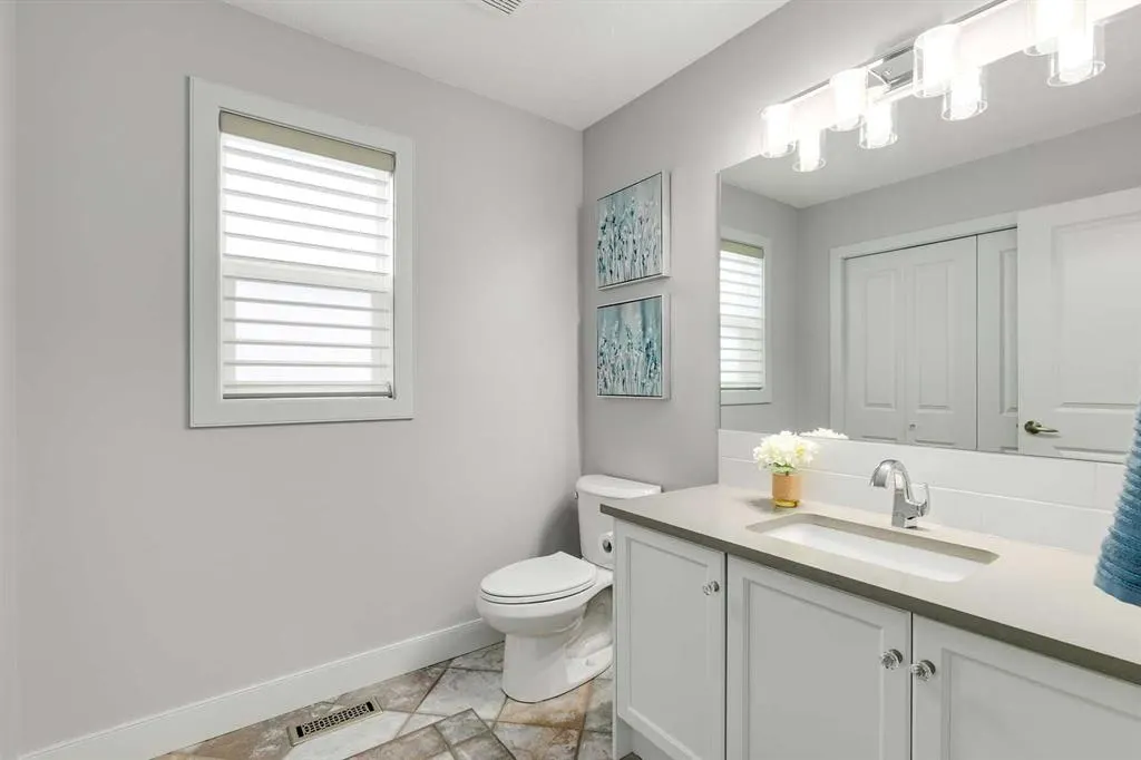 1719 Woodside Boulevard NW