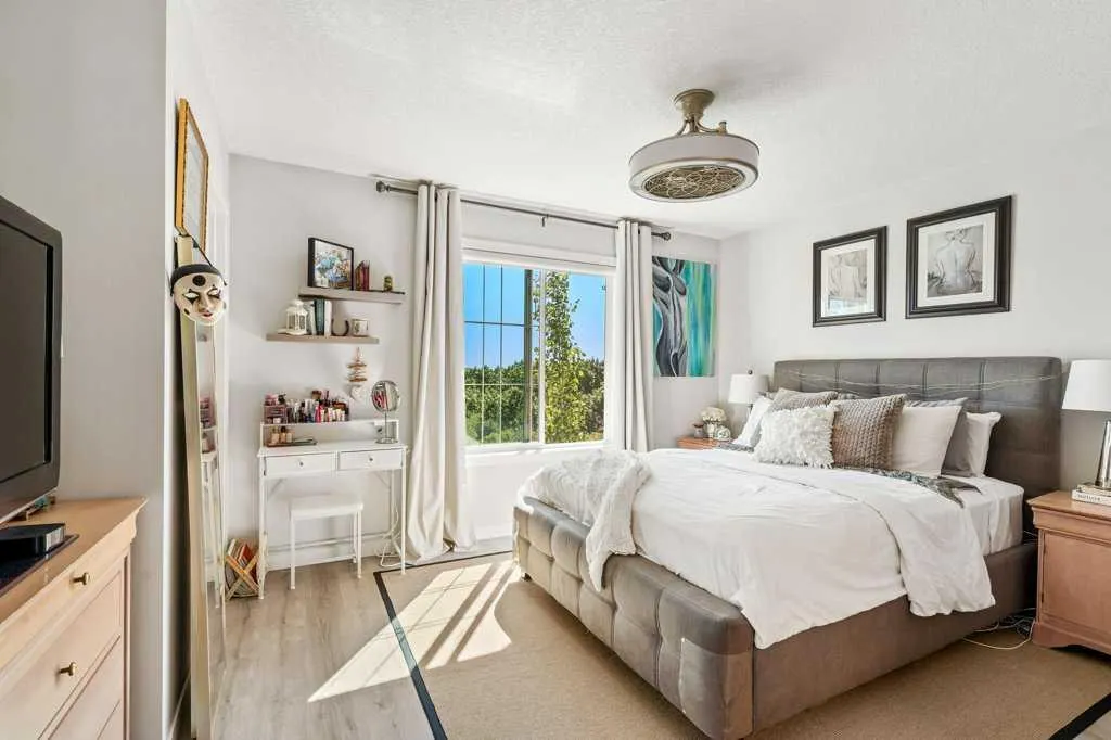 250 Fireside View, #2202