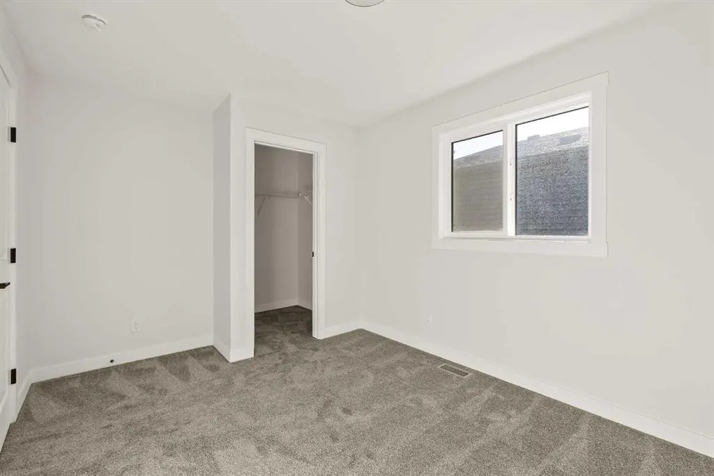 152 Creekstone Circle SW