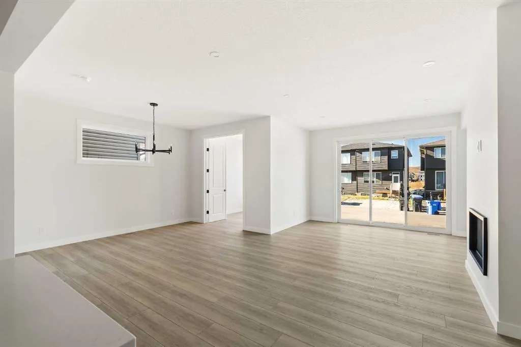 152 Creekstone Circle SW