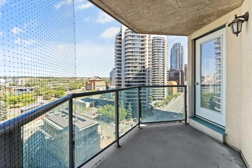 1111 6 Avenue SW, #910