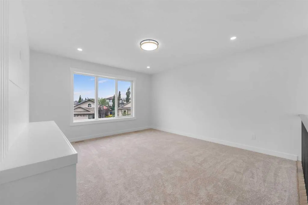 17 Lakes Estates Circle