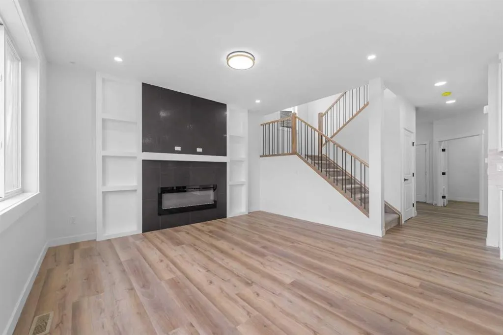 17 Lakes Estates Circle