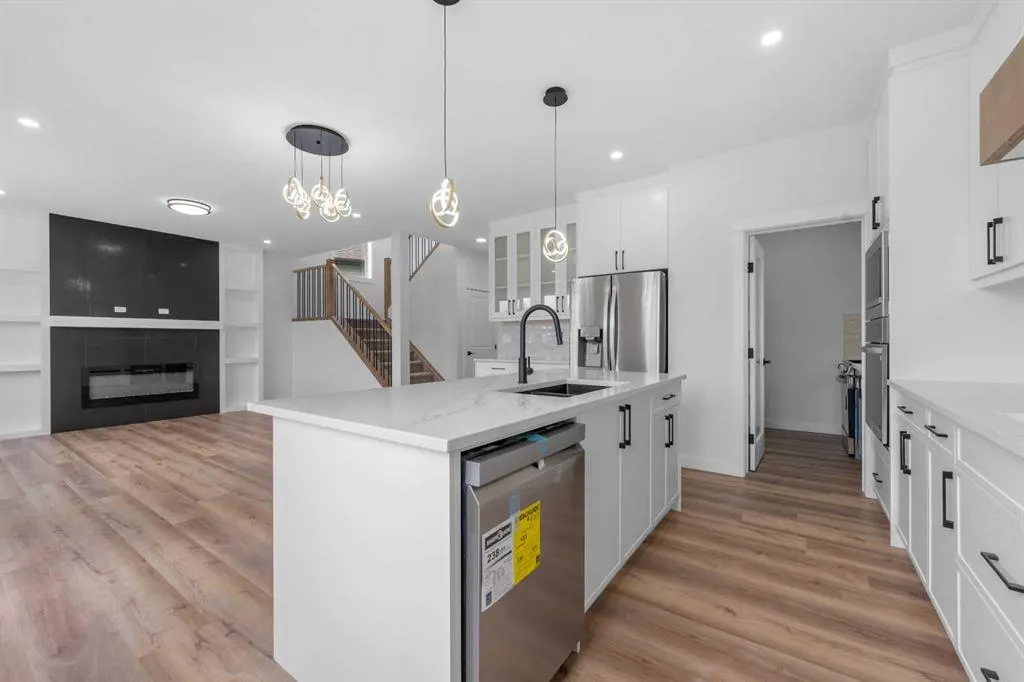 17 Lakes Estates Circle