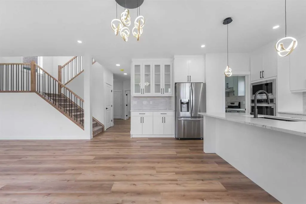 17 Lakes Estates Circle