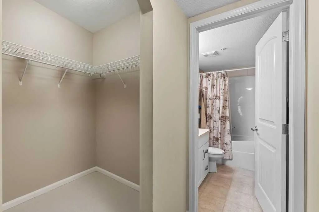 115 Prestwick Villas SE, #3208