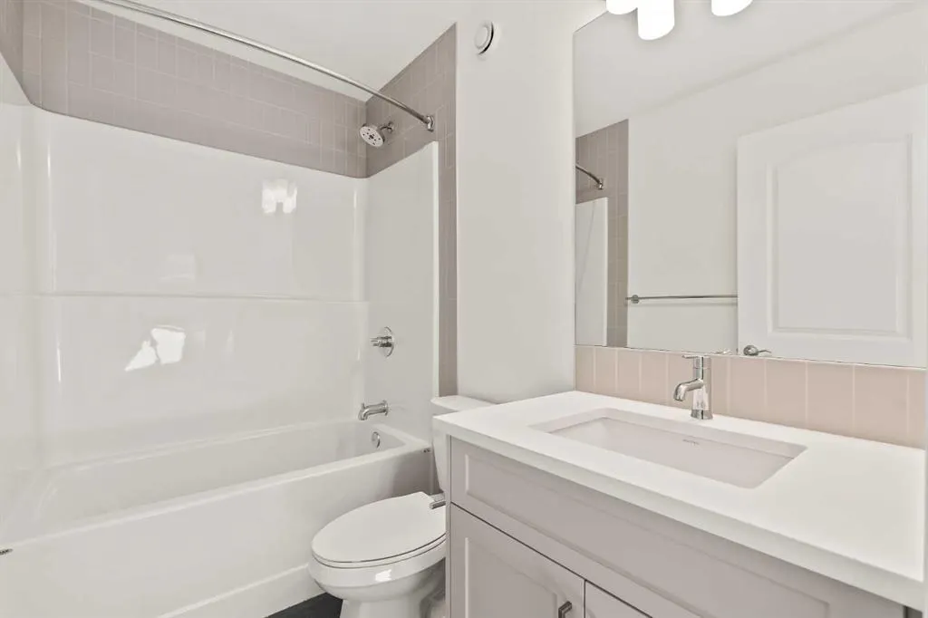 168 Creekstone Circle SW