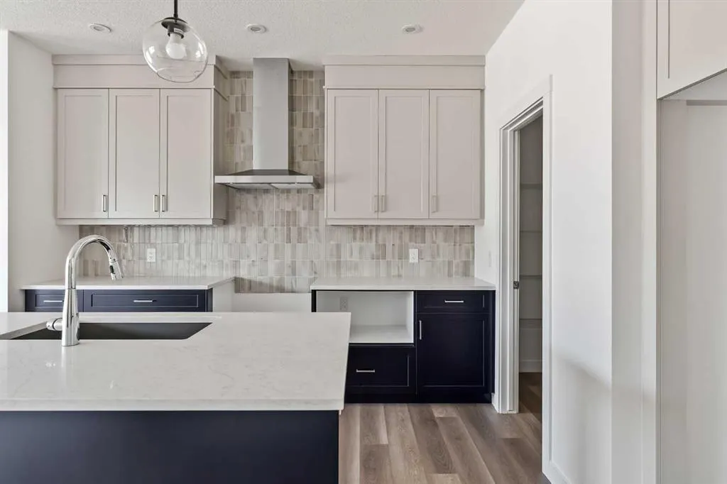 168 Creekstone Circle SW