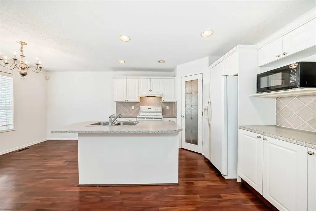 8 Cranfield Place SE