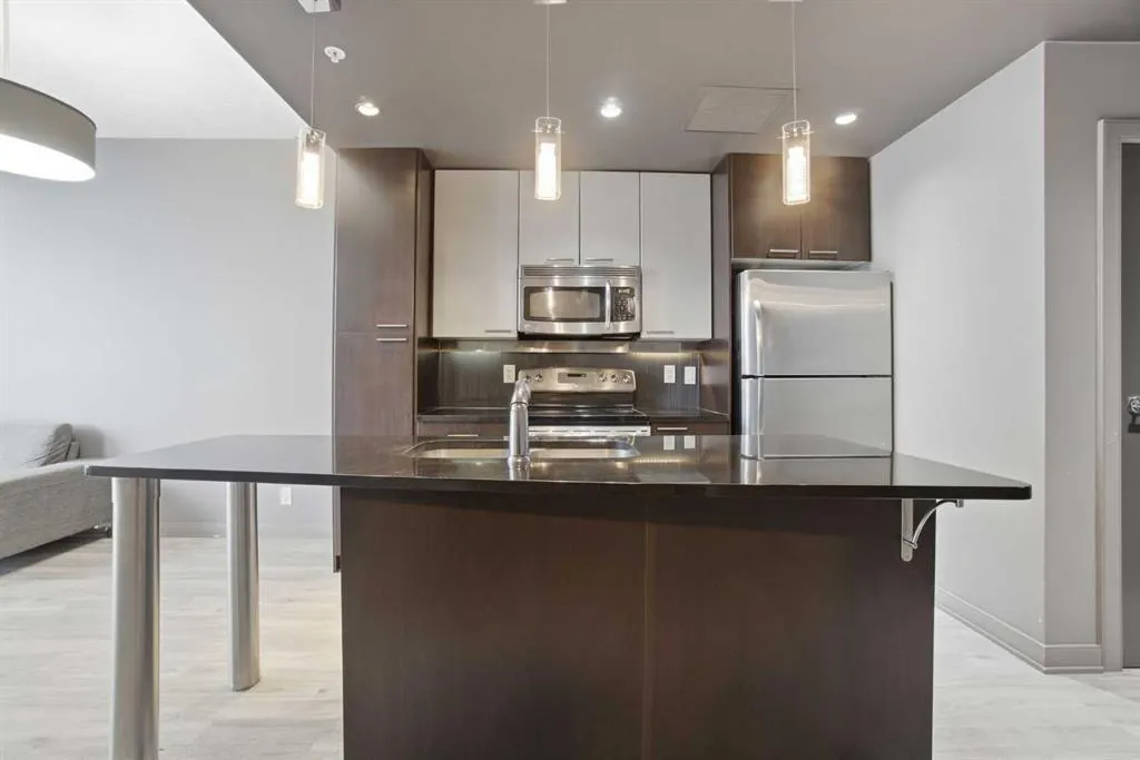 220 12 Avenue SE, #2207