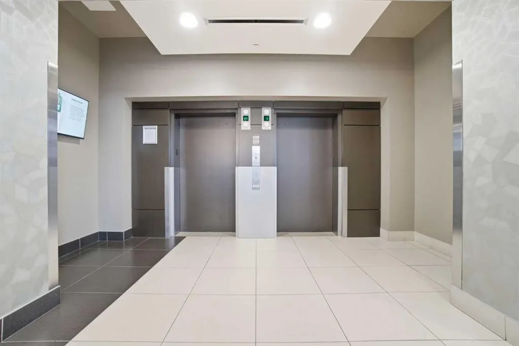 220 12 Avenue SE, #2207