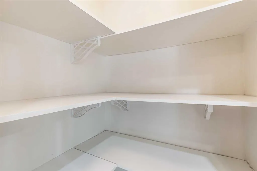 131 Tipping Close SE