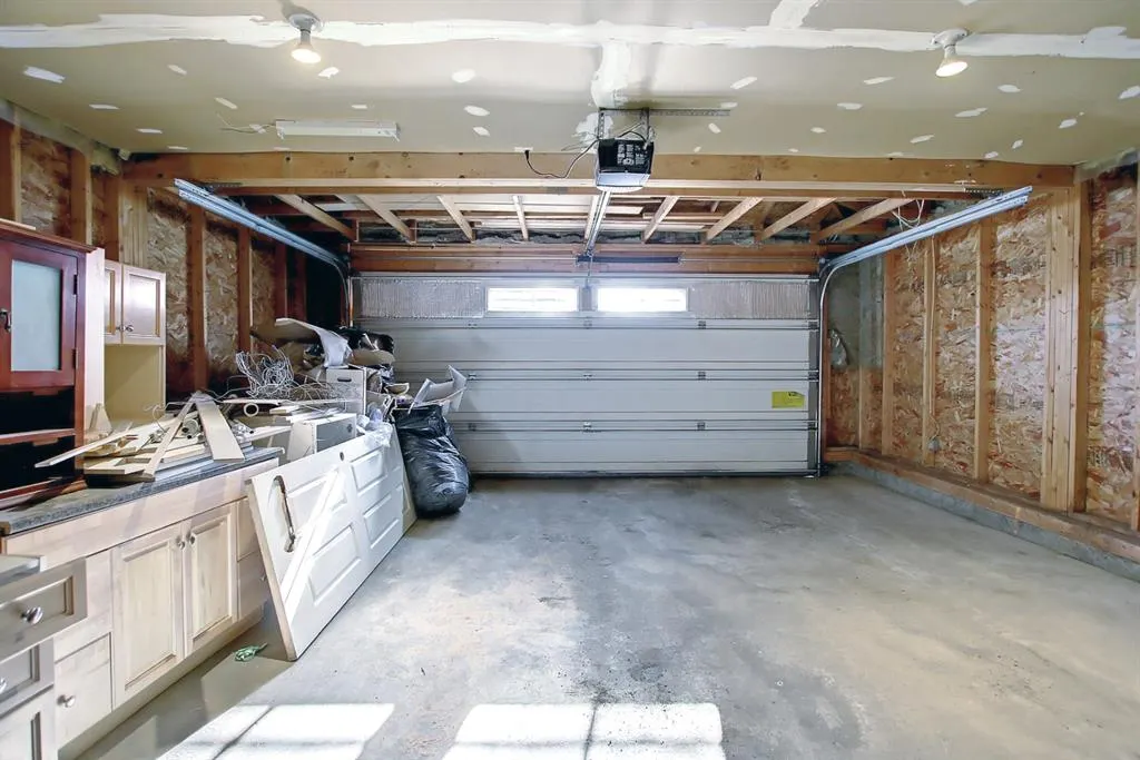 25 Panamount Crescent NW