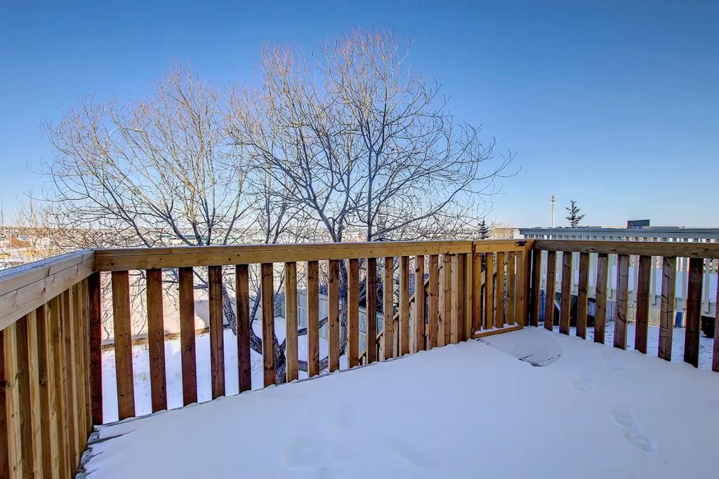 25 Panamount Crescent NW