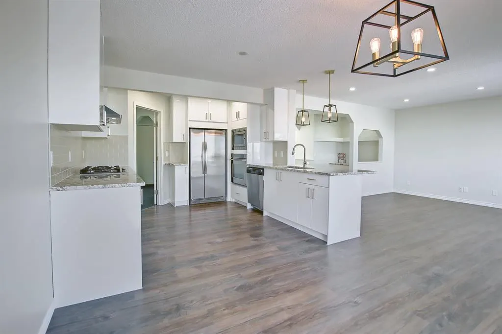 25 Panamount Crescent NW