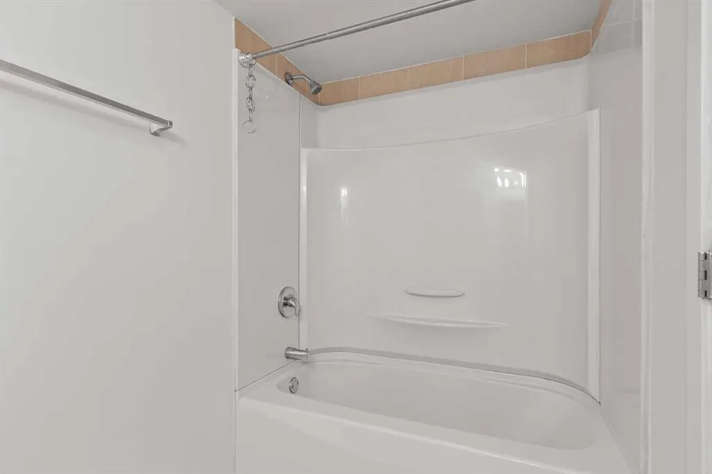 99 Abingdon Crescent NE