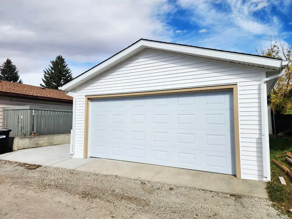 99 Abingdon Crescent NE