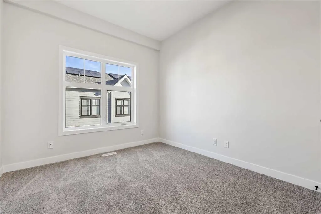 185 Mahogany Gardens SE, #502