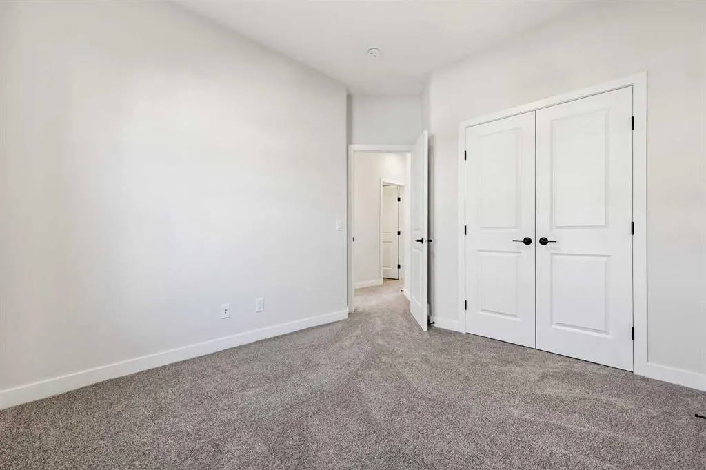 185 Mahogany Gardens SE, #502