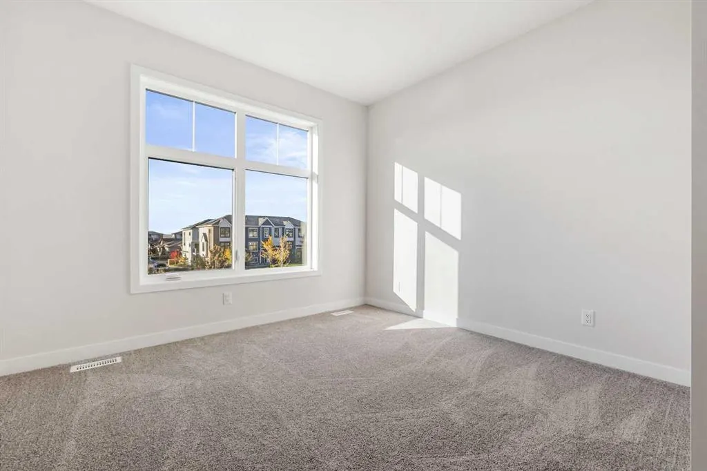 185 Mahogany Gardens SE, #502