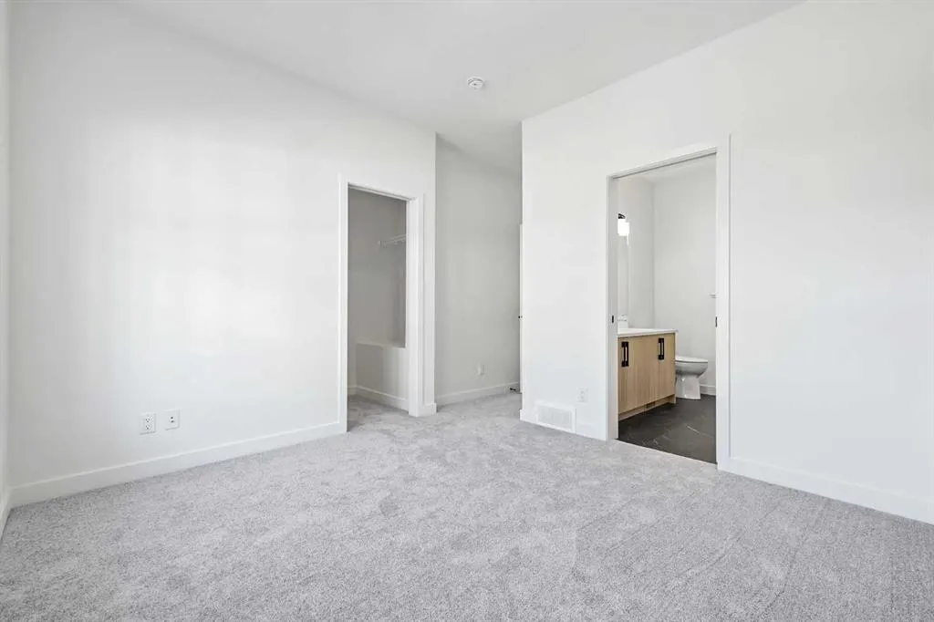 157 Mahogany Gardens SE