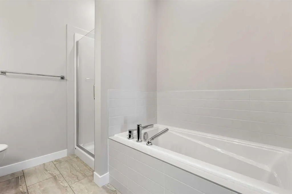 153 Mahogany Gardens SE