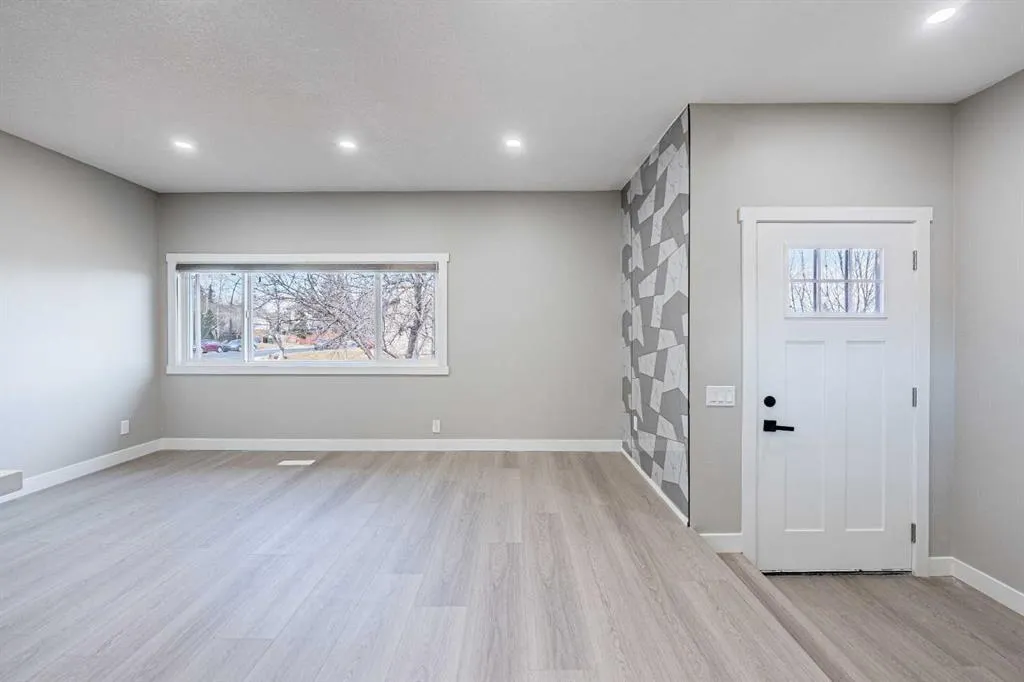 8428 Berkley Road NW