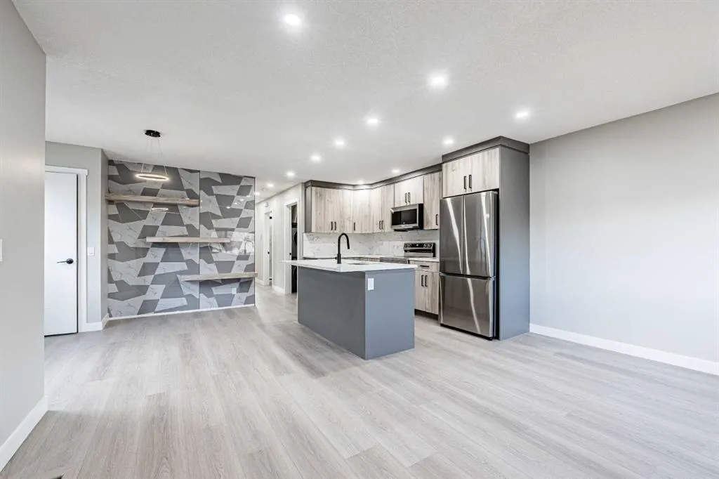 8428 Berkley Road NW